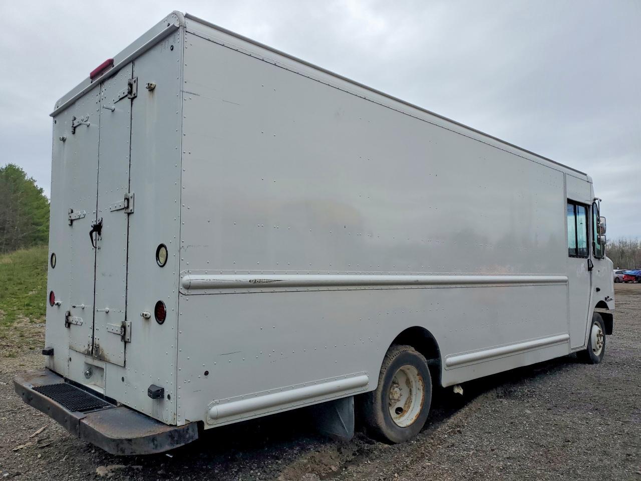 2010 Freightliner Chassis M Line WALK-IN Van