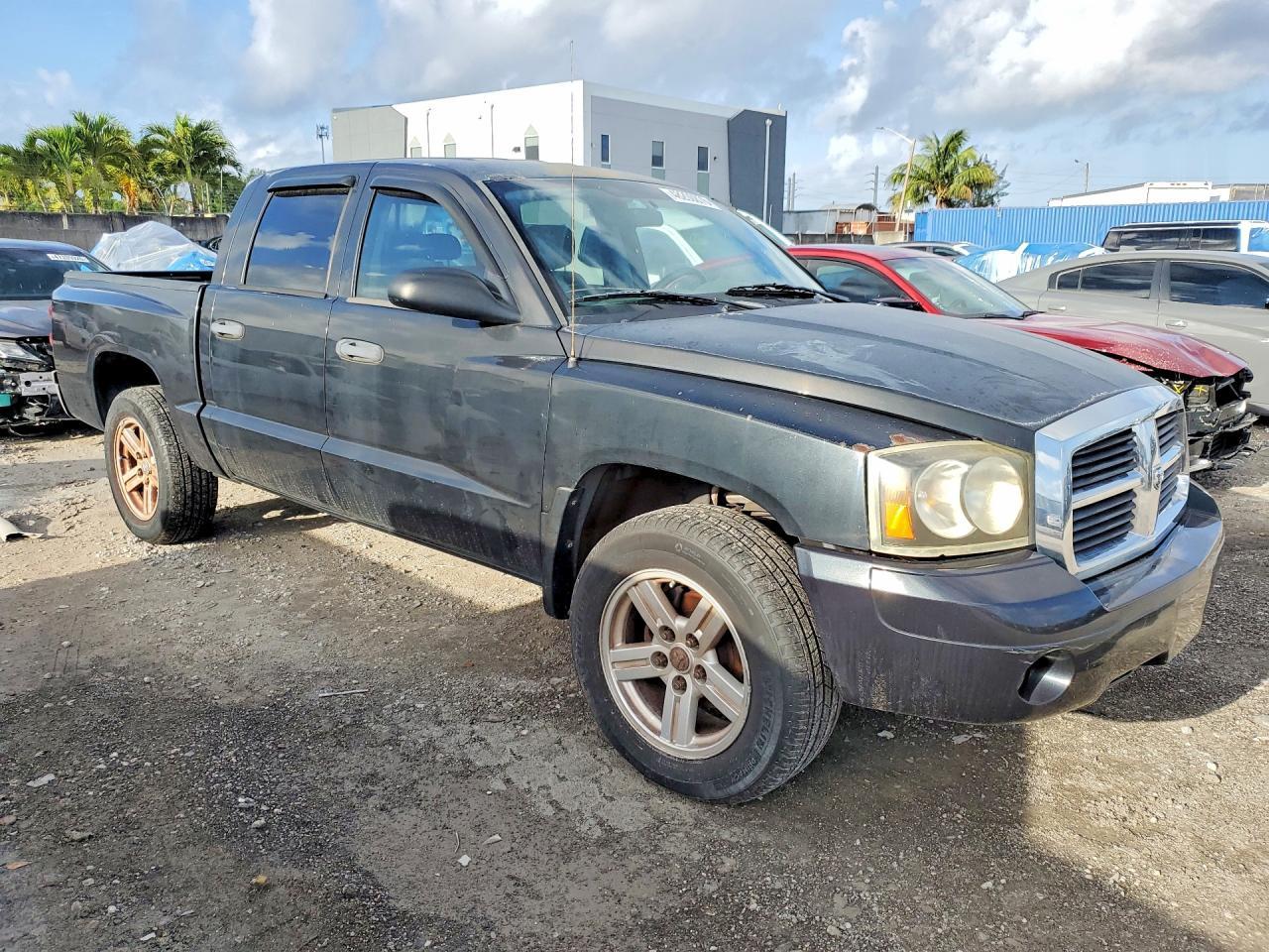 2007 Dodge Dakota Quattro