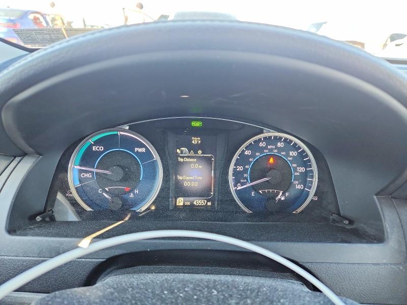 2016 Toyota Camry Hybrid le