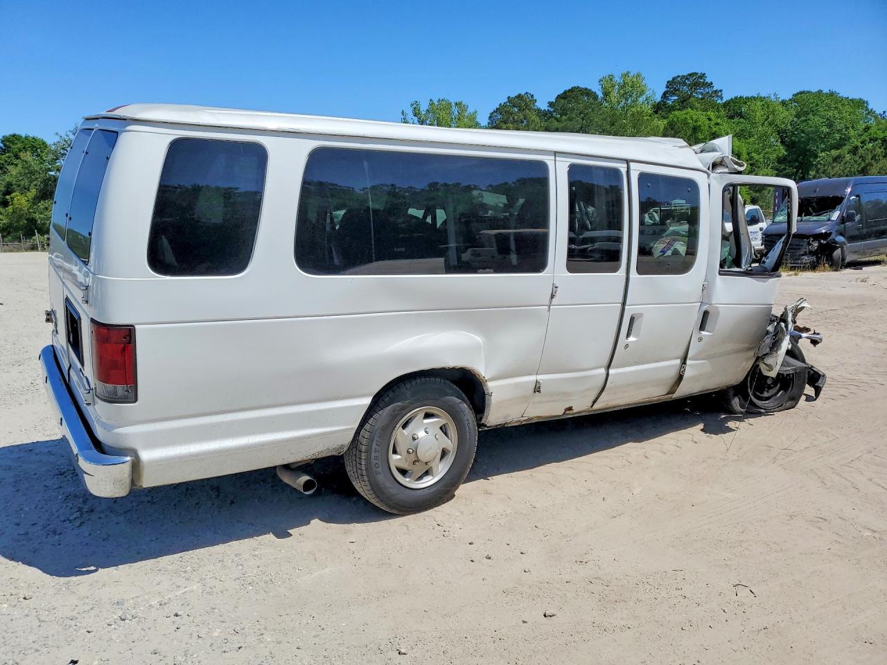 2012 Ford Econoline E350 Super Duty Wagon