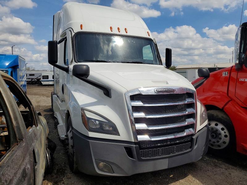 2022 Freigliner 2022 Freightliner Cascadia 126 Semi Truck