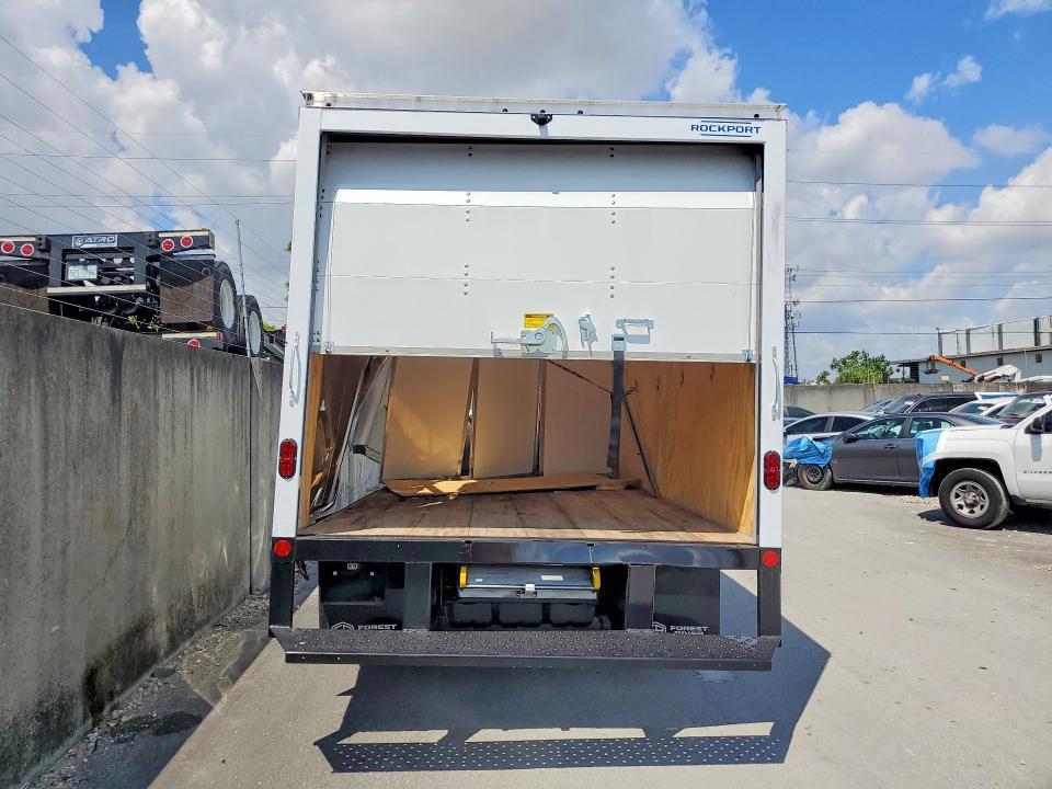2025 Chevrolet Express G3500