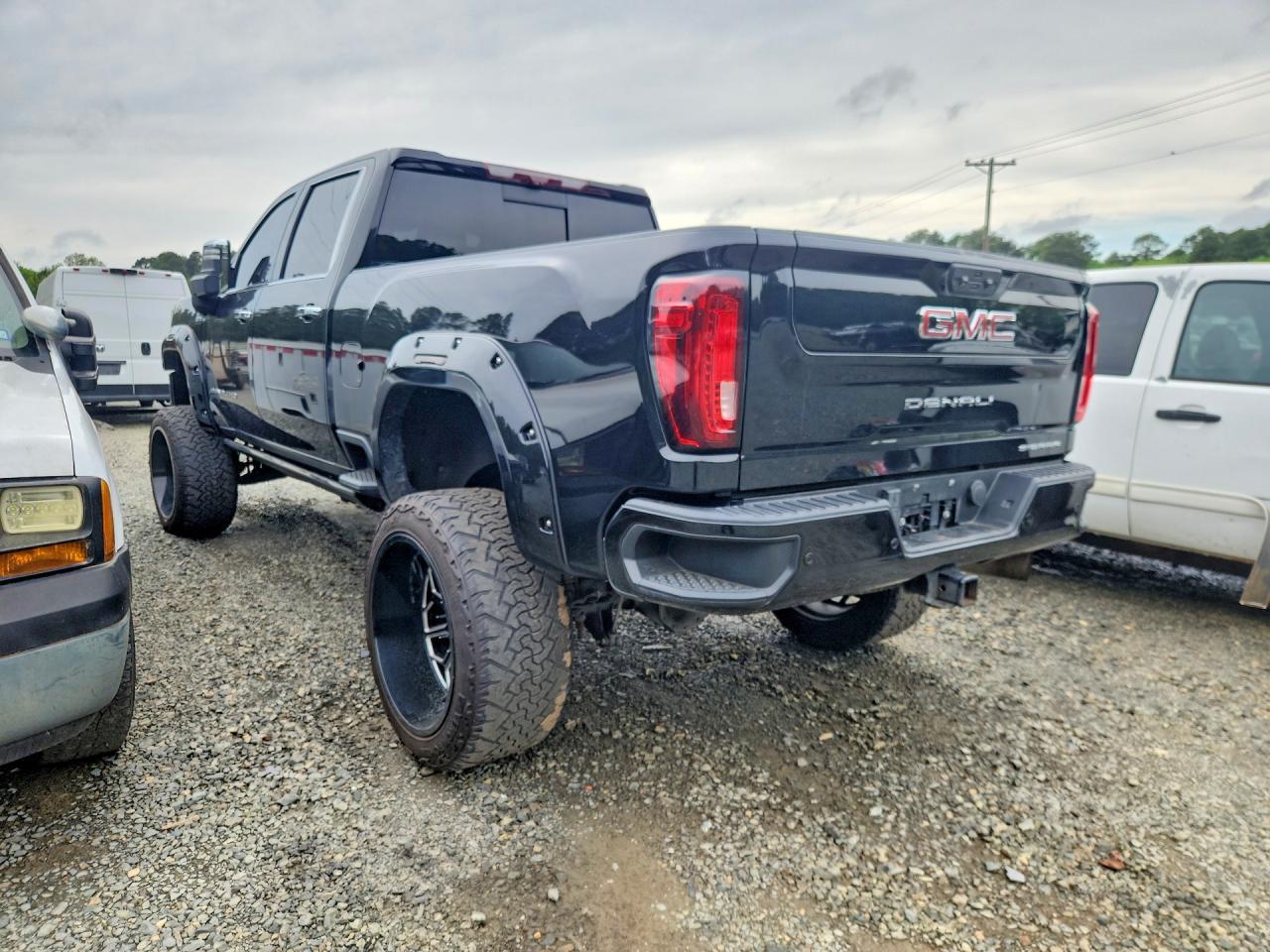 2021 GMC Sierra K2500 Denali