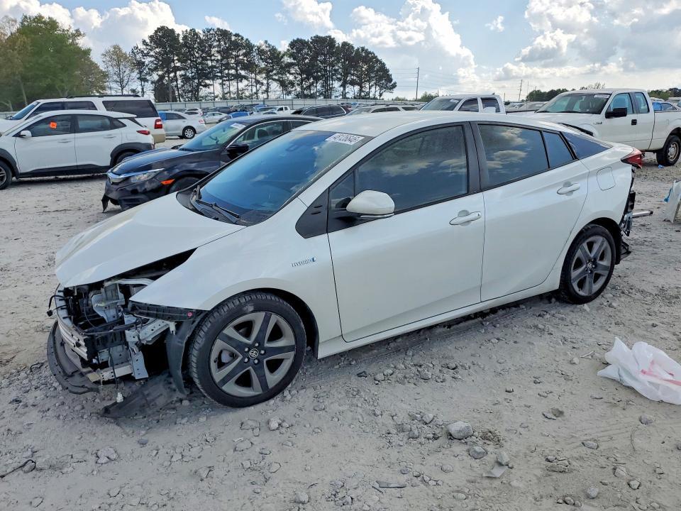 2021 Toyota Prius xle