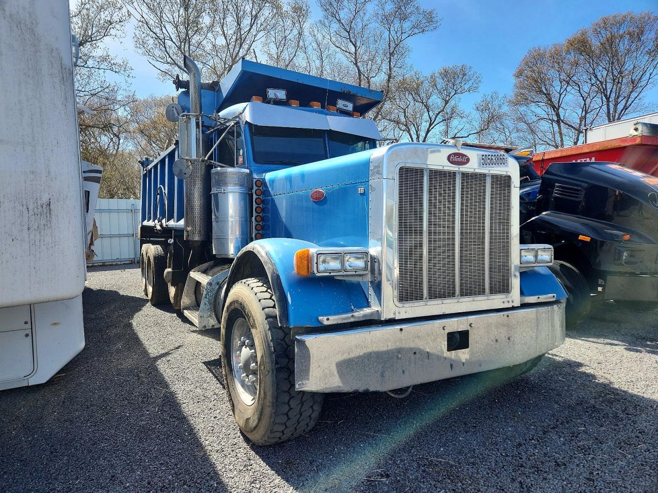 2003 Peterbilt 379 Dump Truck