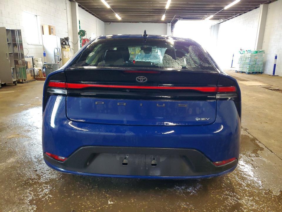 2026 Toyota Prius le