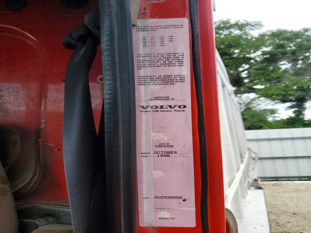 1997 Volvo WG Dump Truck