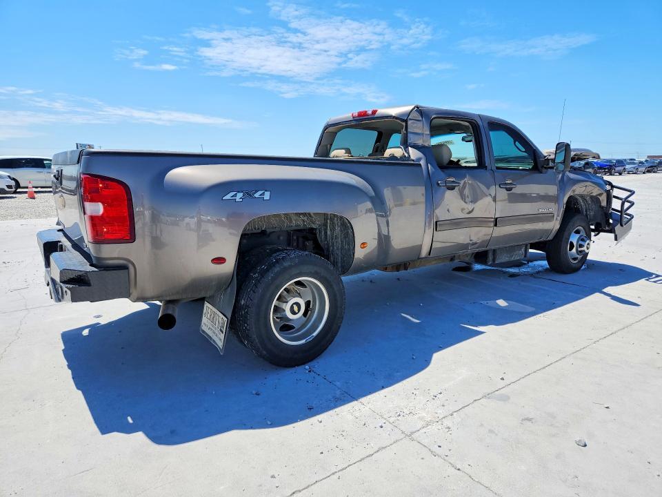 2014 Chevrolet Silverado K3500 LTZ
