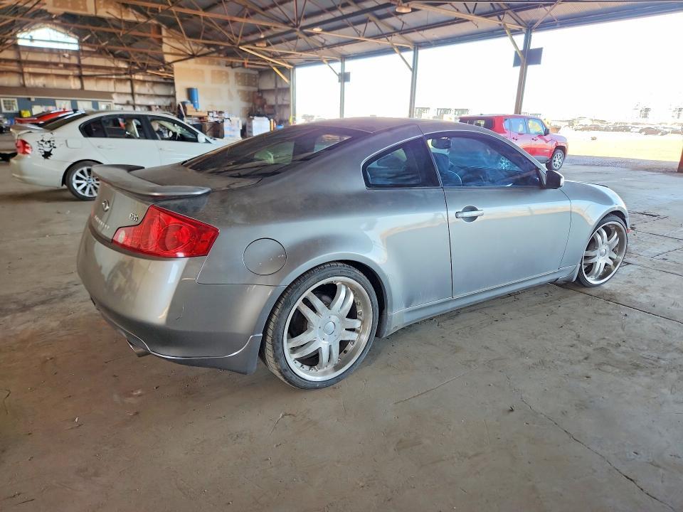 2004 Infiniti G35 Base