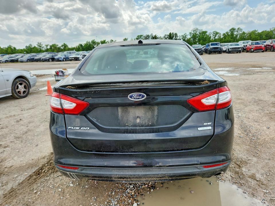 2016 Ford Fusion se