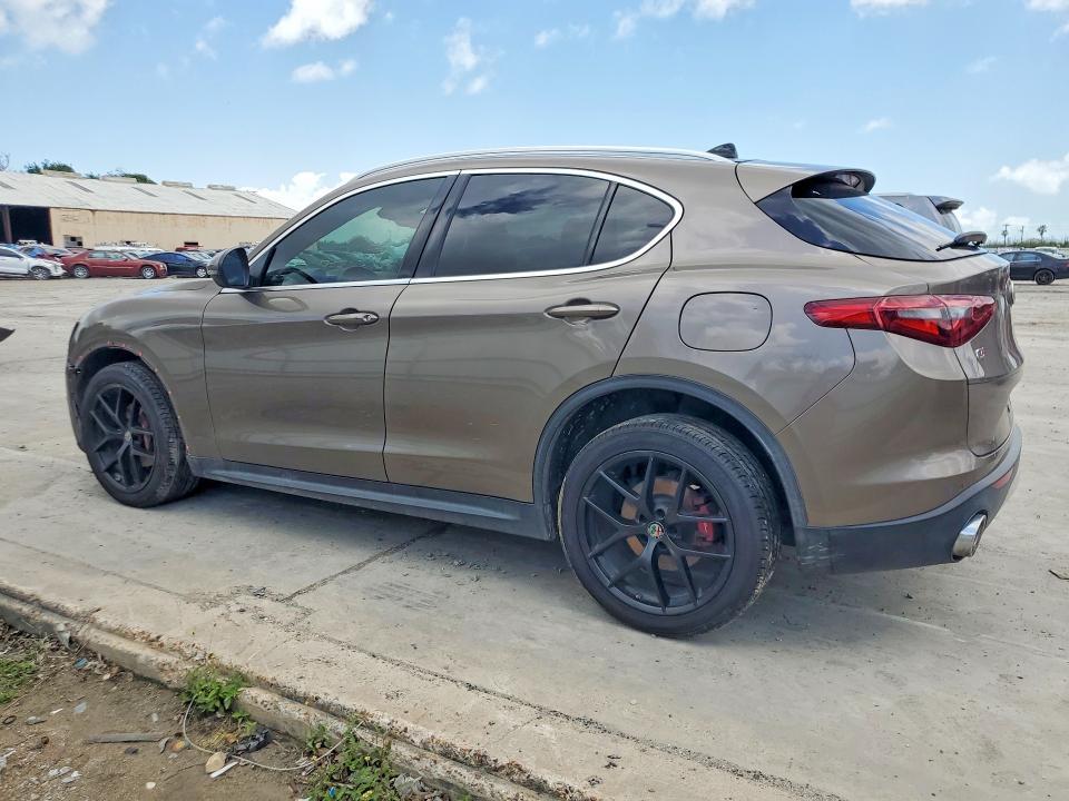 2019 Alfa Romeo Stelvio ti