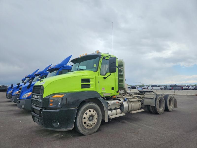 2025 Mack Anthem Semi Truck