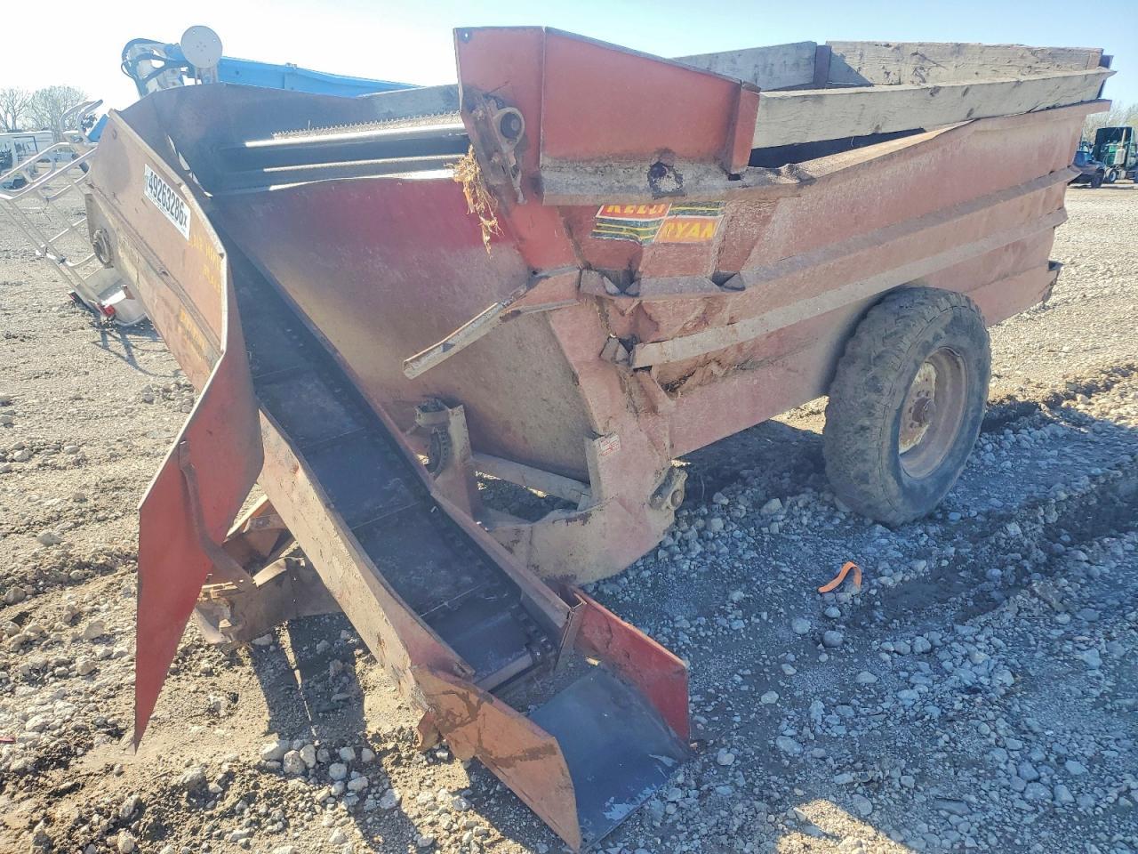 2005 Kelly Ryan Feed-R-WAGON Feed Mixer