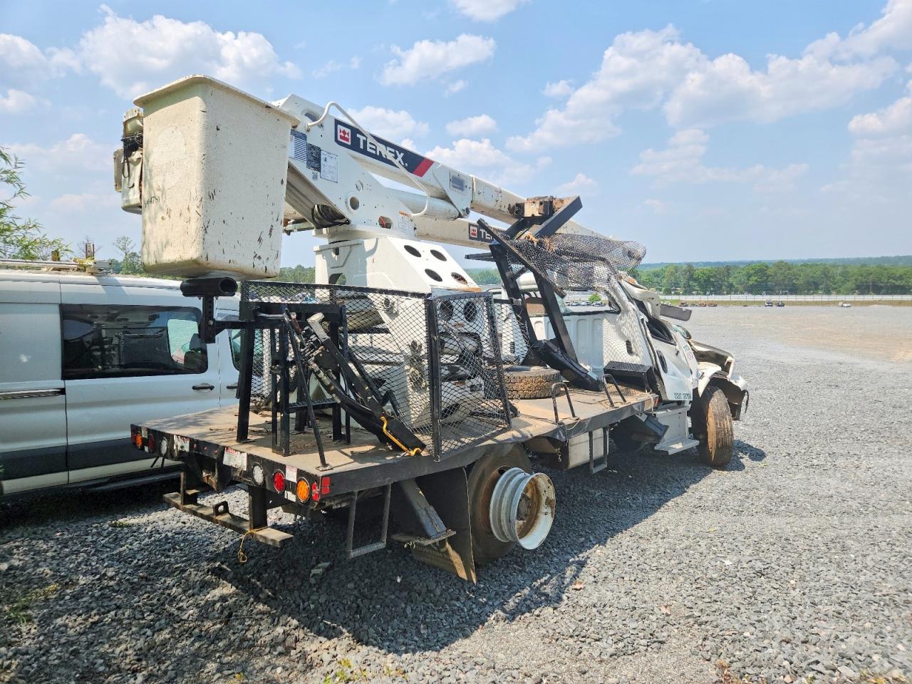 2022 Freightliner Business Class M2 Bucket Truck