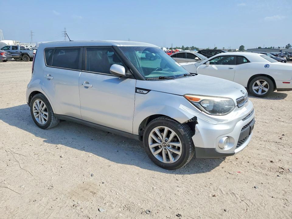 2017 KIA Soul +