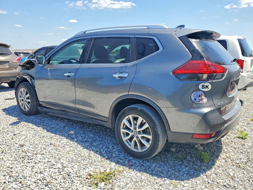 2017 Nissan Rogue sv