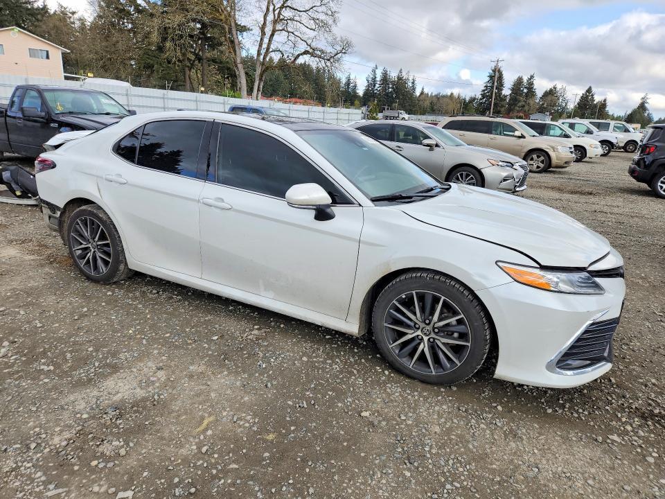 2021 Toyota Camry xle
