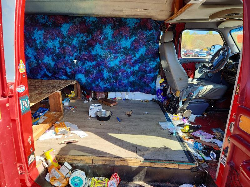 2000 Dodge Ram van B1500