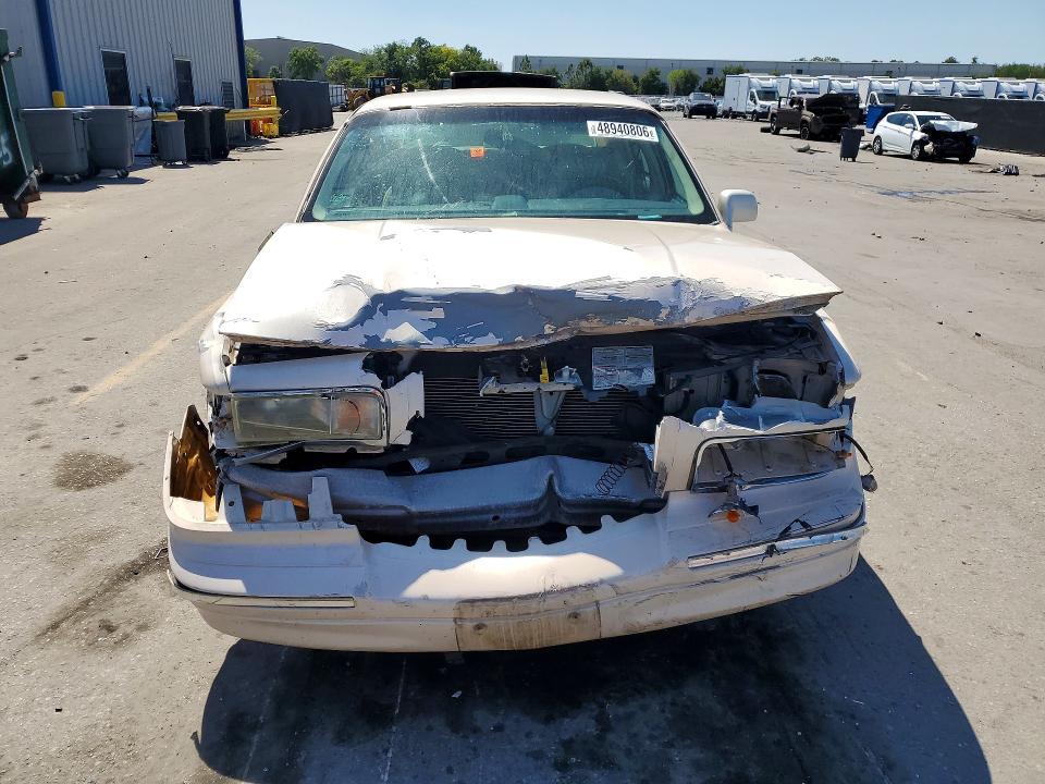 1996 Lincoln Town car Signature