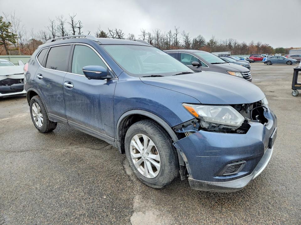 2015 Nissan Rogue sv