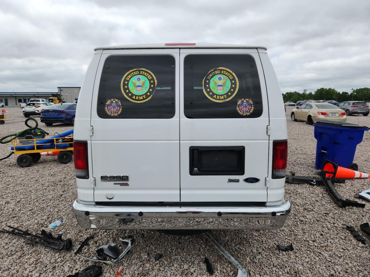 2012 Ford Econoline E350 Super Duty Wagon