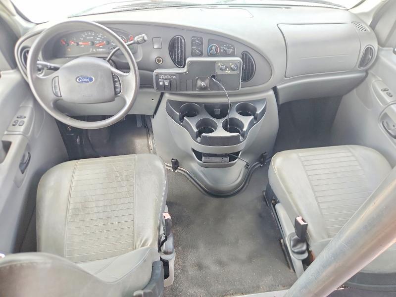 2008 Ford E350 Shuttle Bus