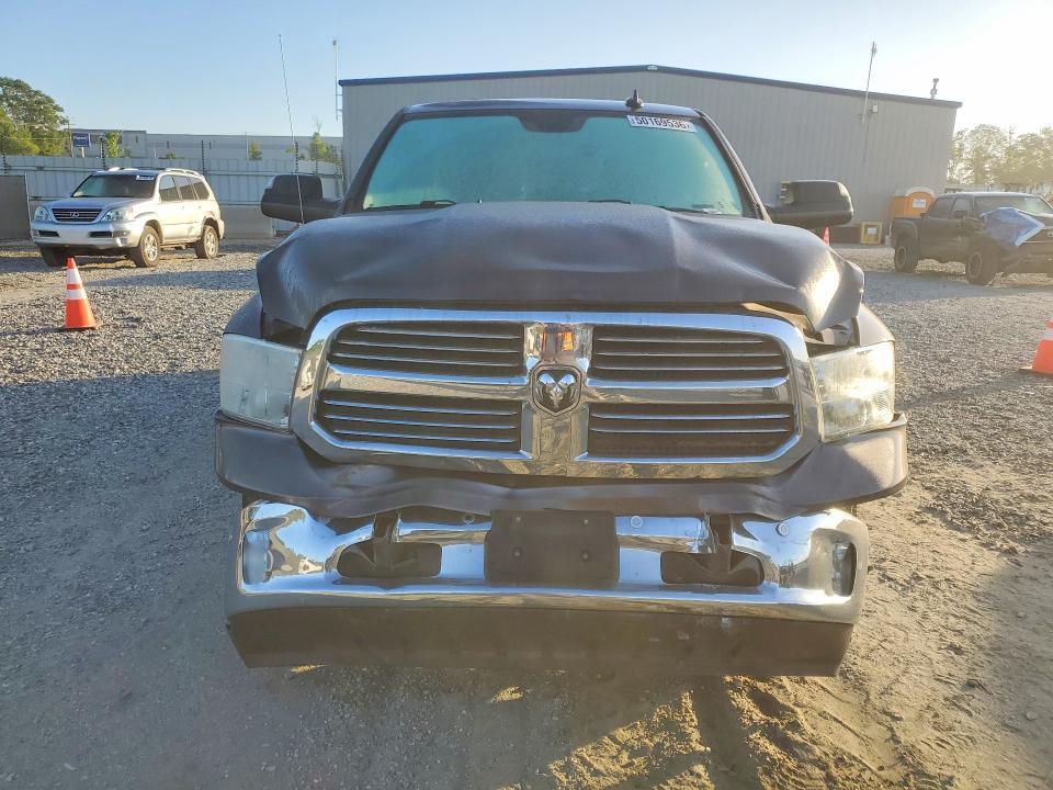 2018 Dodge Ram 1500 slt