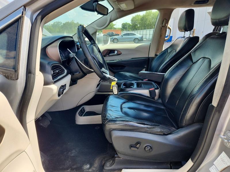 2018 Chrysler Pacifica Touring l