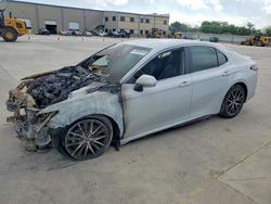 2022 Toyota Camry se en venta en Wilmer, TX