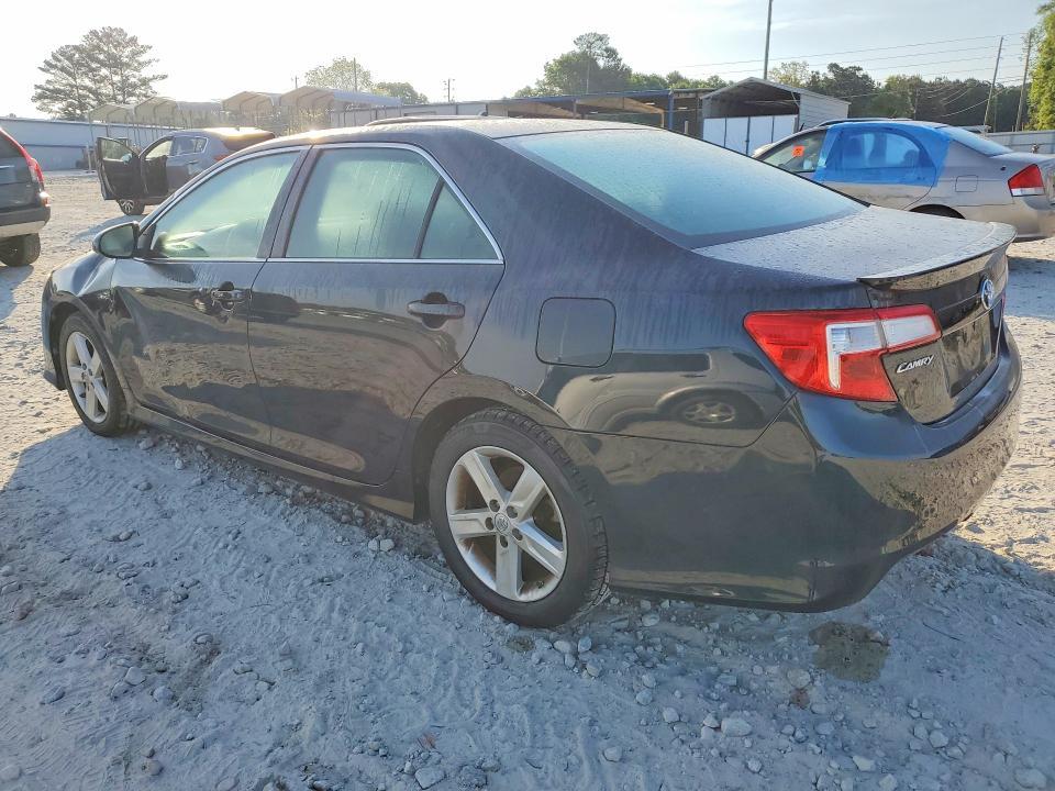 2014 Toyota Camry se