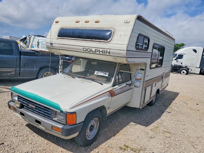 1985 Toyota Pickup Commercial / Camper