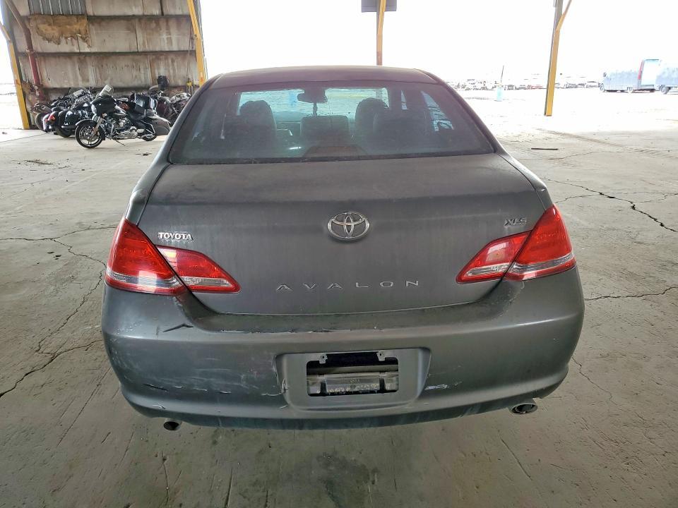 2006 Toyota Avalon xls