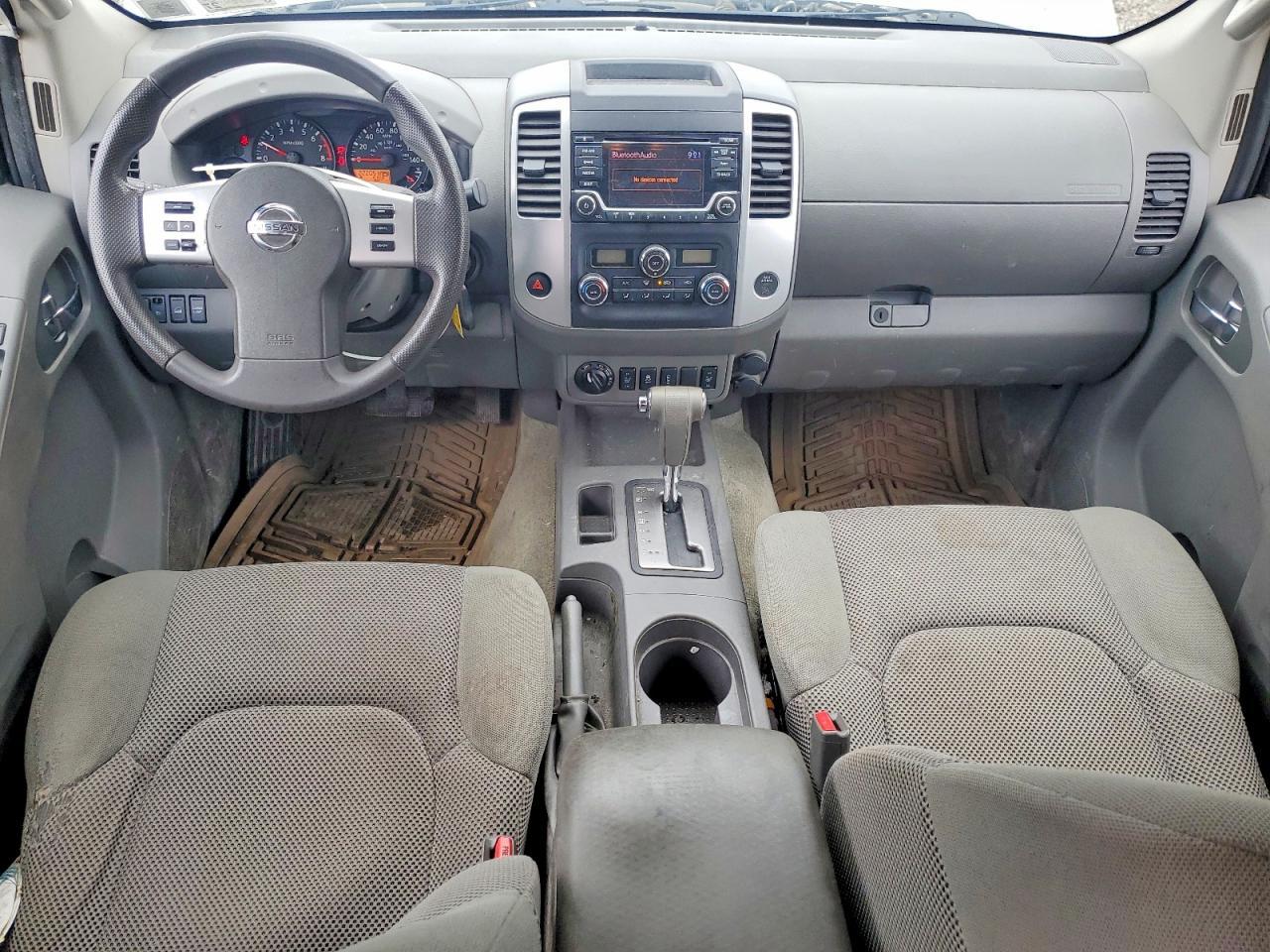 2015 Nissan Frontier SV