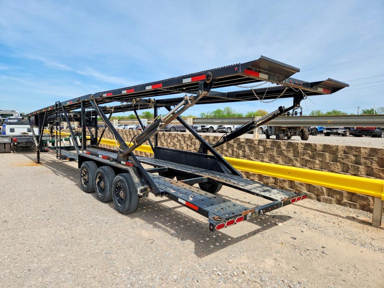 2022 Texas Pride CA84727KGN Car Carrier