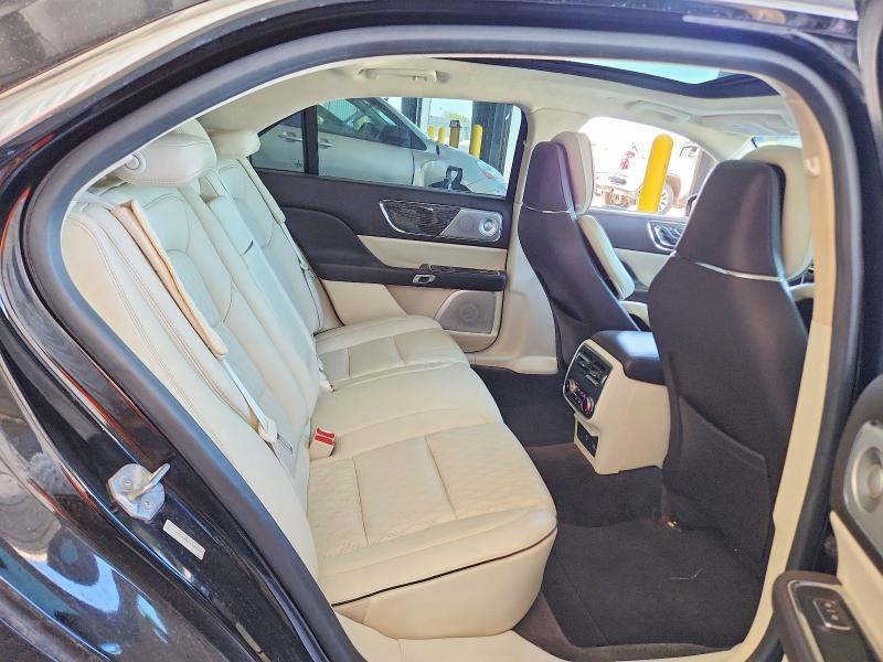 2017 Lincoln Continental Black Label