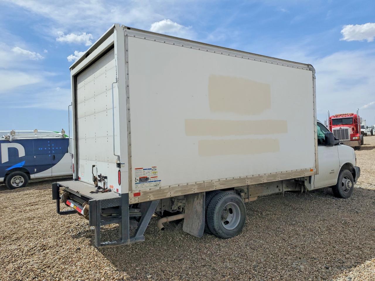 2020 Chev Express G4500