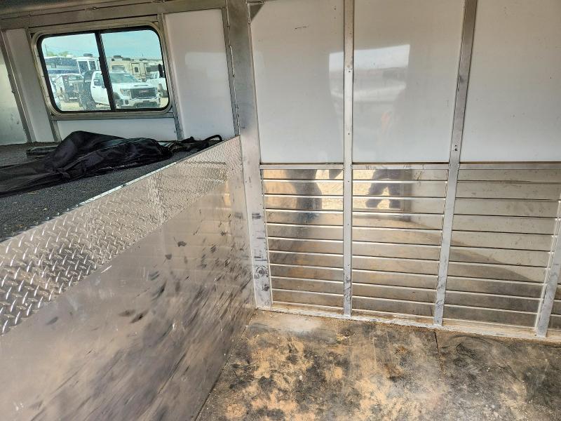 2020 Sundowner Horse Trailer