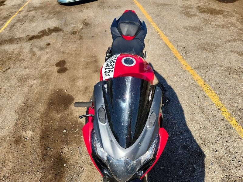 2015 Suzuki GSX-R1000
