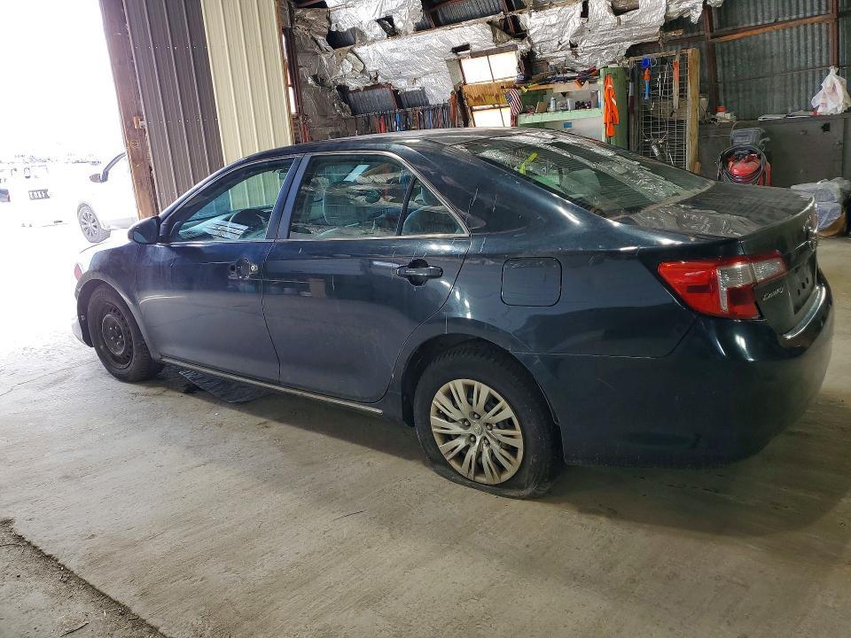 2012 Toyota Camry le