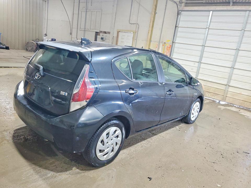 2016 Toyota Prius c two