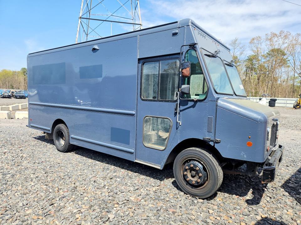 2020 Freightliner MT45G Chassis Delivery Truck