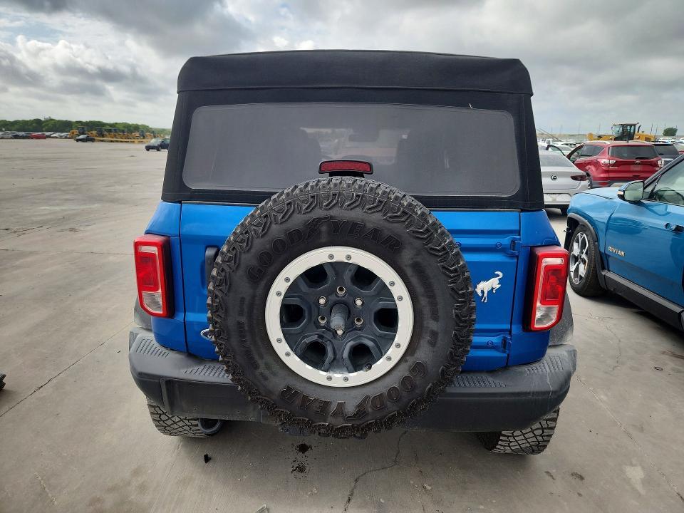 2023 Ford Bronco Base