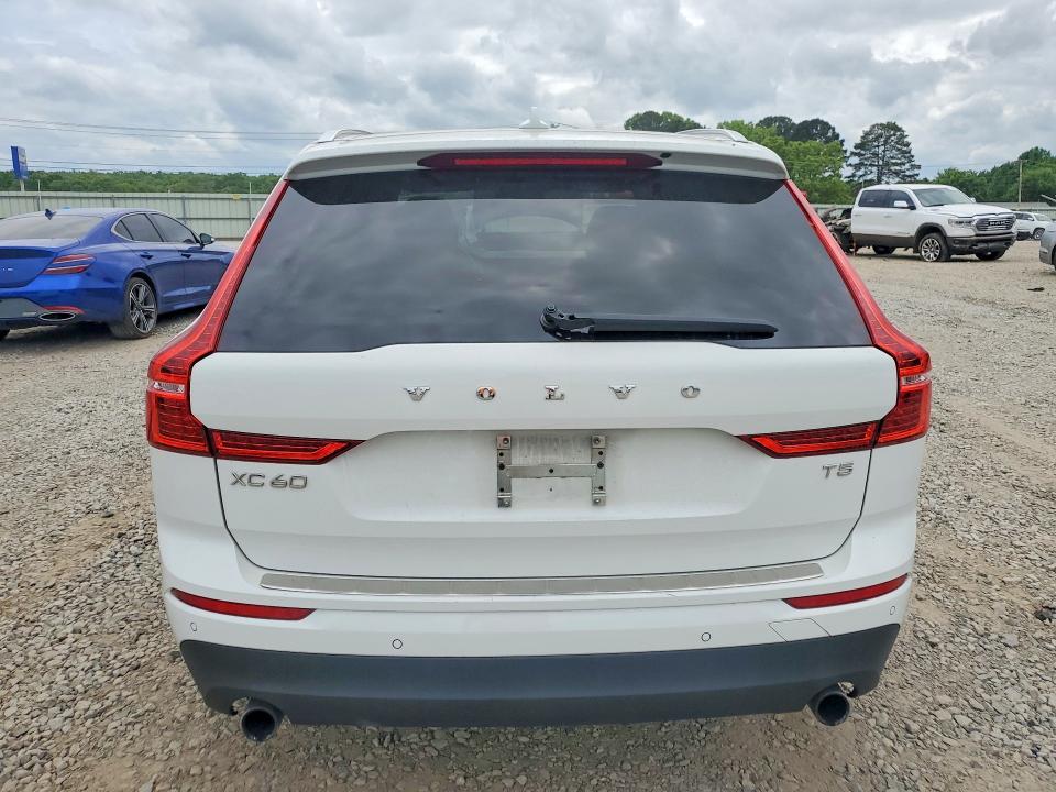 2020 Volvo Xc60 T5 Momentum