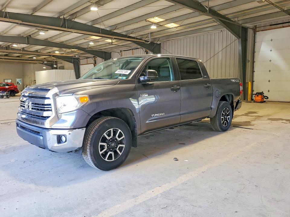 2017 Toyota Tundra SR5