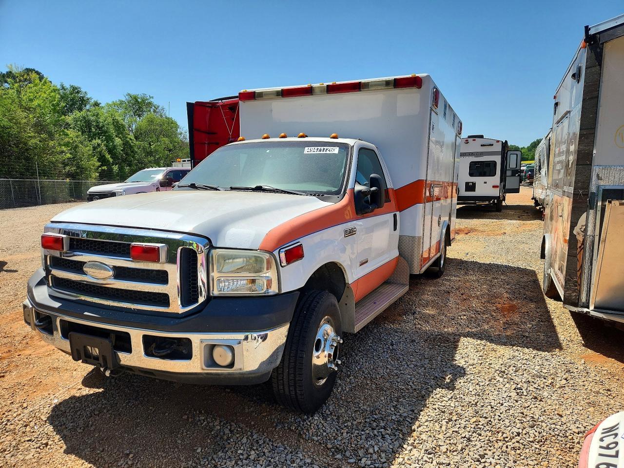 2006 Ford F350 Super Duty Ambulance