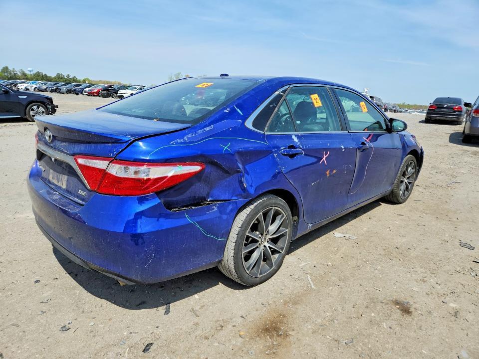 2015 Toyota Camry xse