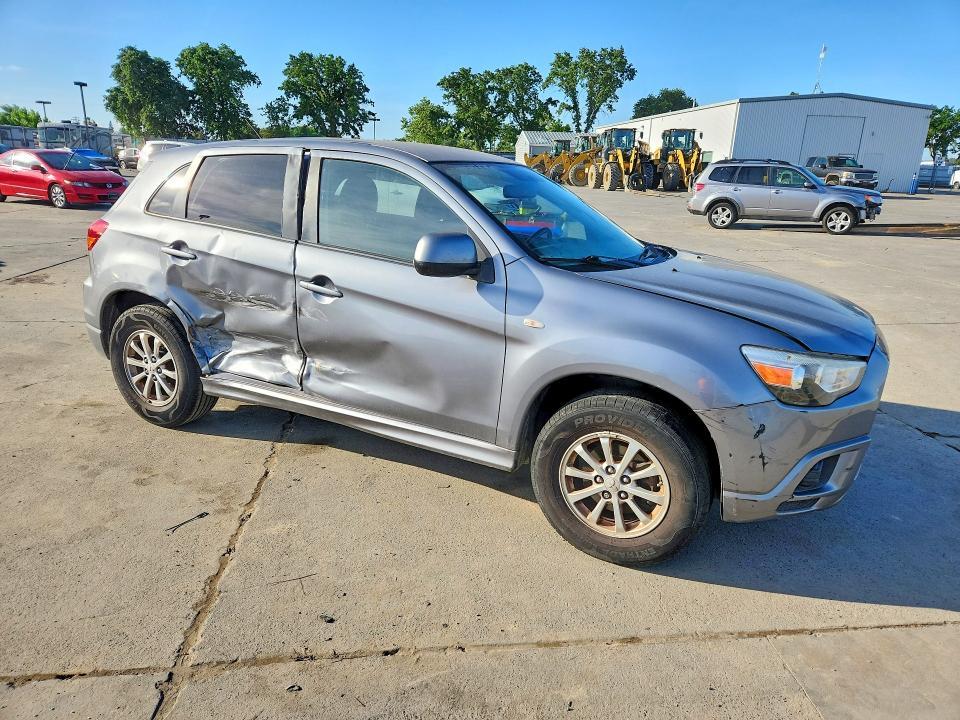 2011 Mitsubishi Outlander Sport es