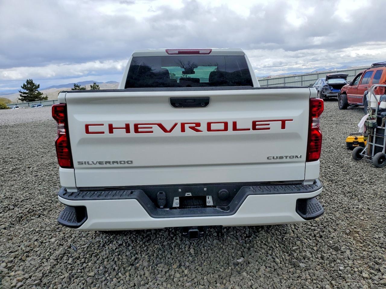 2026 Chevrolet Silverado K1500 Custom