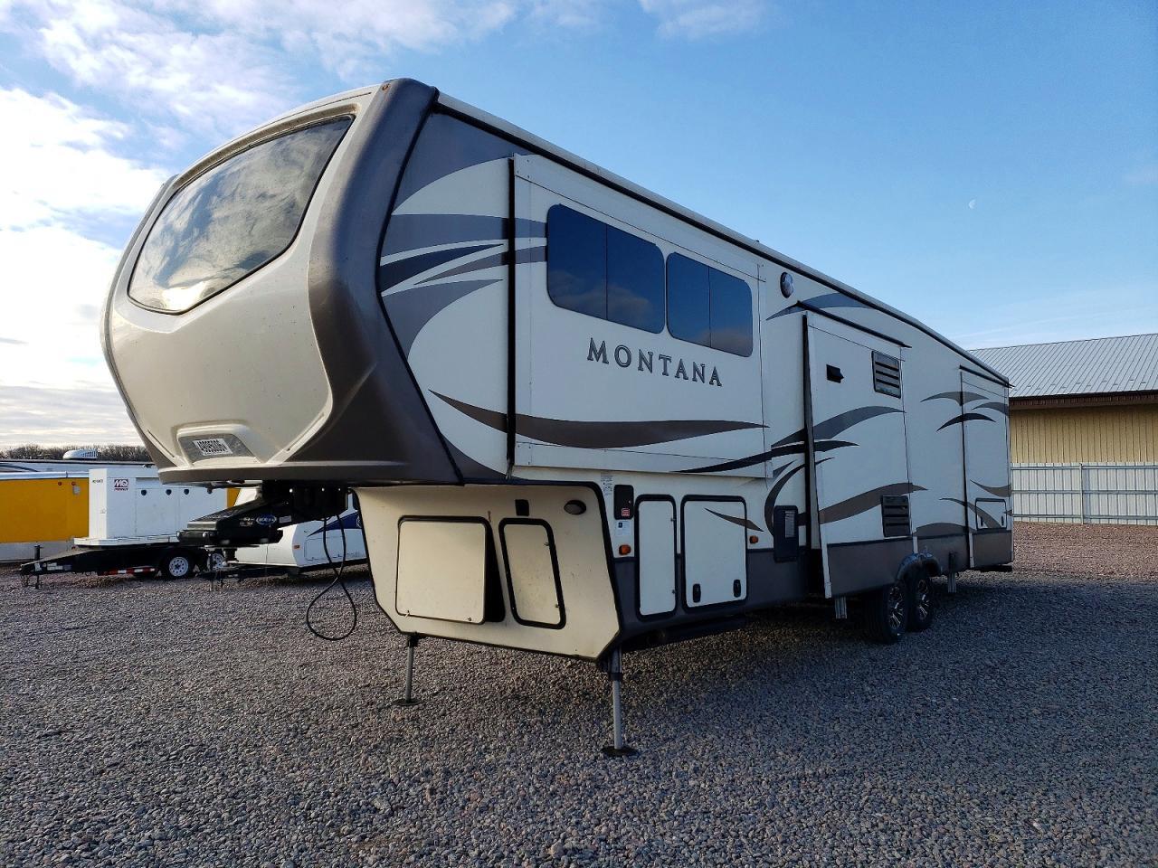 2017 Keystone Montana Camper