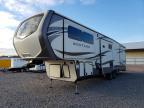 2017 Keystone Montana Camper